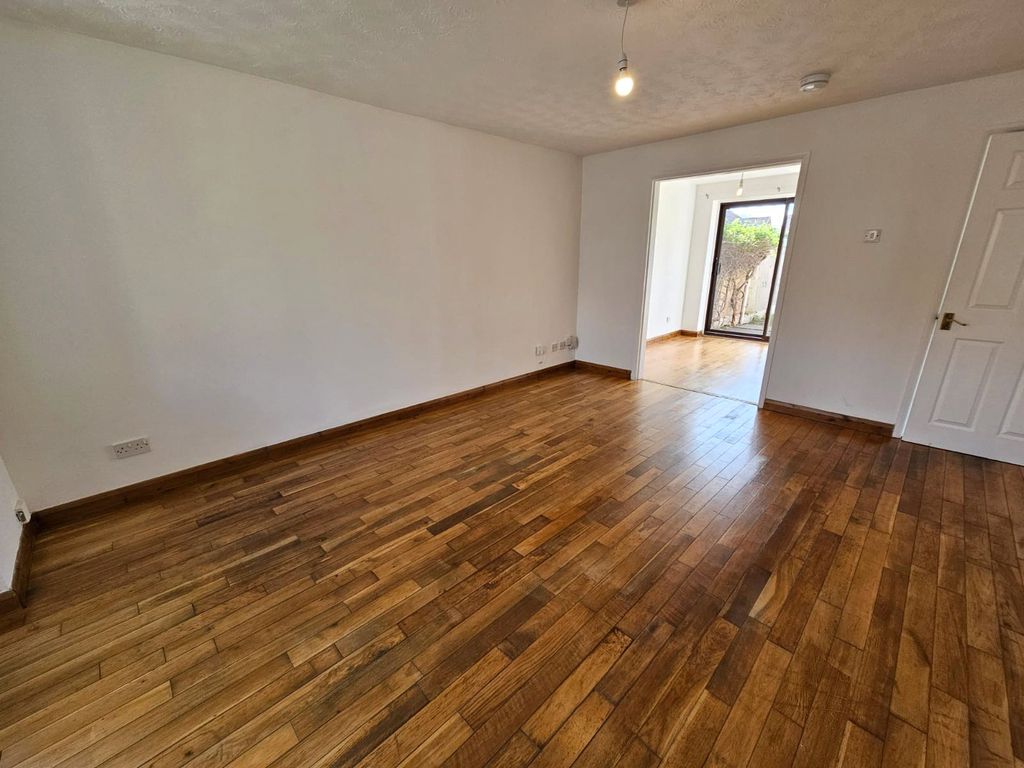 Property photo 3 of 10 Picture No. 06