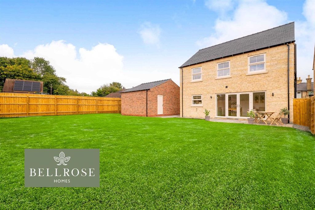 Property photo 3 of 30 4131323