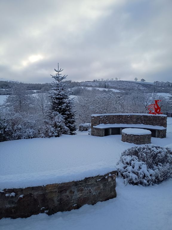 Property photo 1 of 95 Spectacular On A Snow Day!