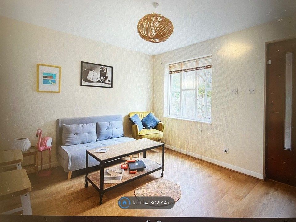 Property photo 1 of 3