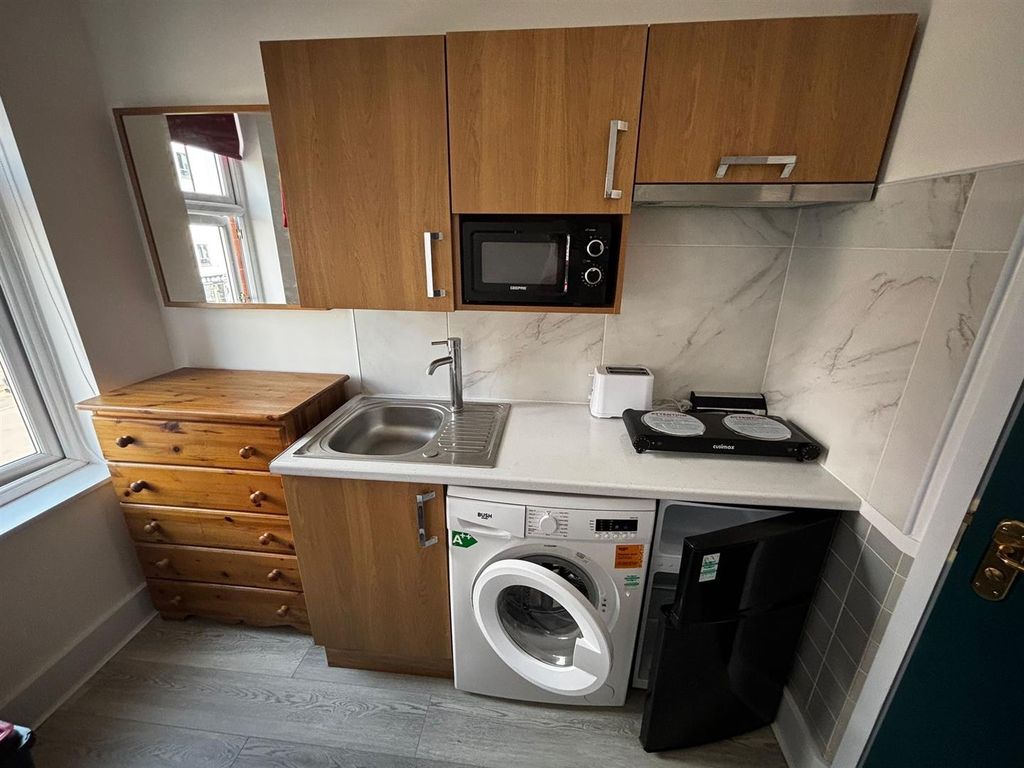 Property photo 2 of 4 Flat 8B.Jpg
