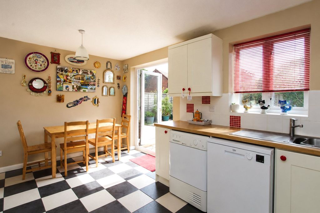 Property photo 3 of 16 Picture No. 30