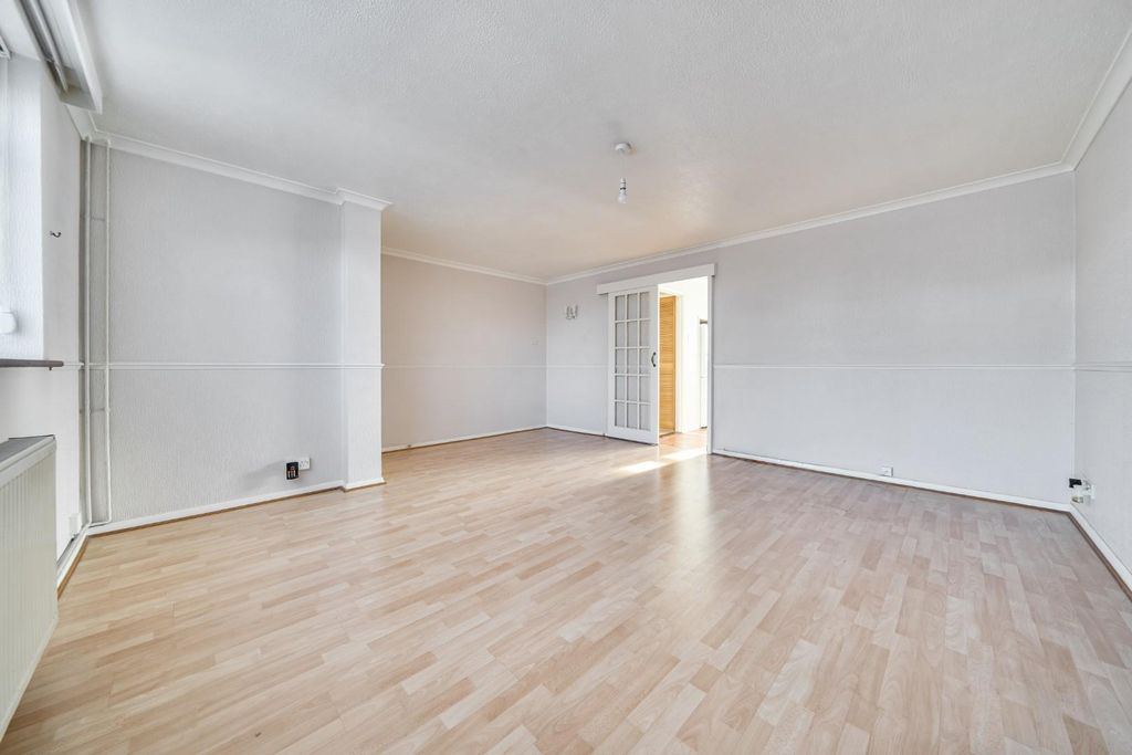 Property photo 1 of 18 1370925-11-68F8Bede99Fcc.Jpg