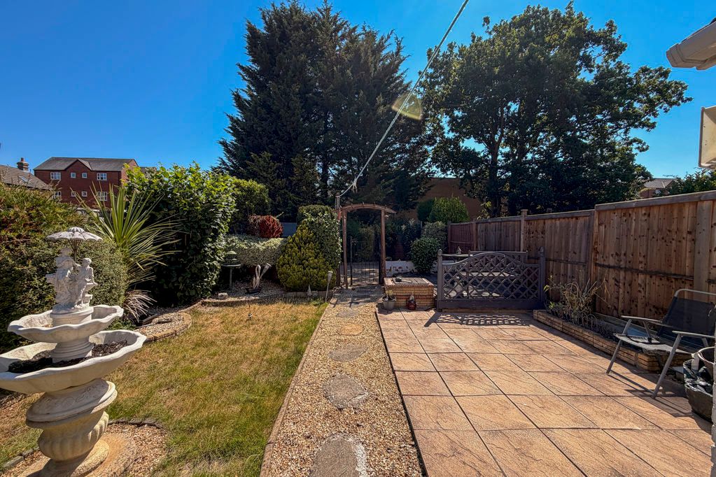 Property photo 2 of 25 Rear Garden