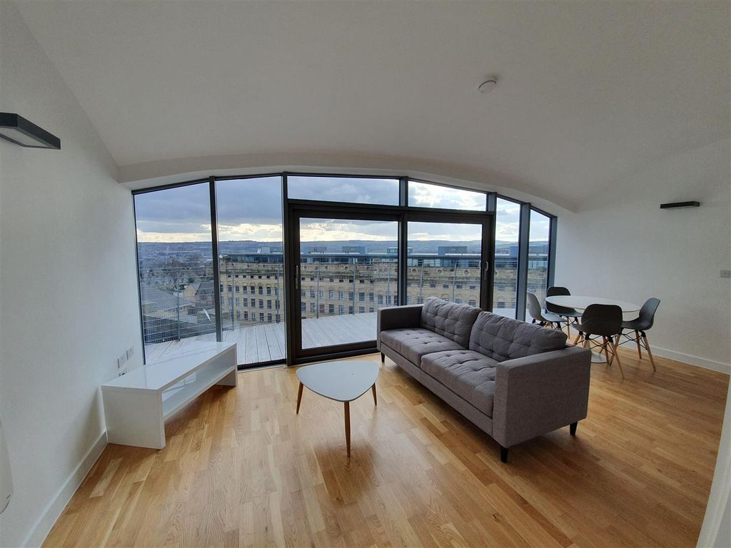 Property photo 1 of 17 Open Plan Lounge