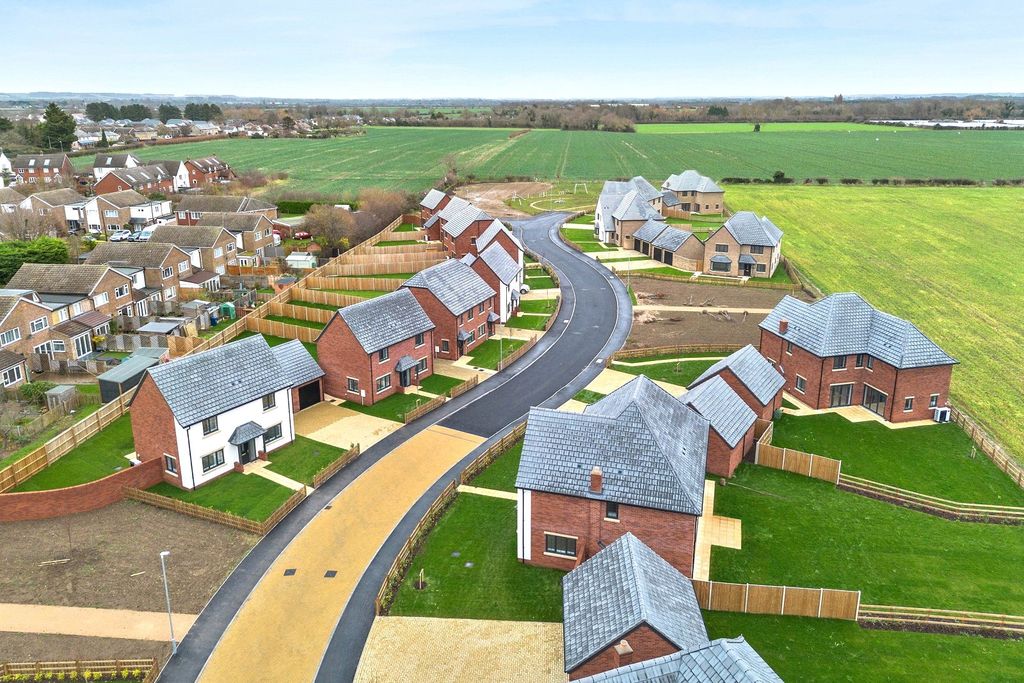 Property photo 3 of 21 Picture No. 03