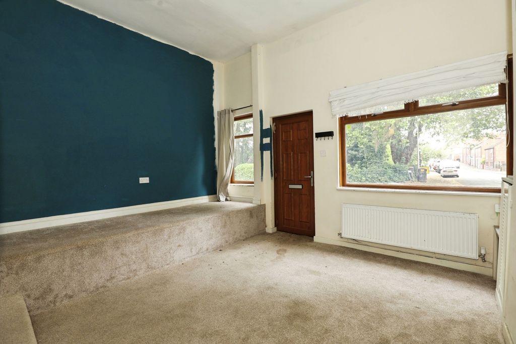 Property photo 2 of 19 Pbox-Img.Jpg