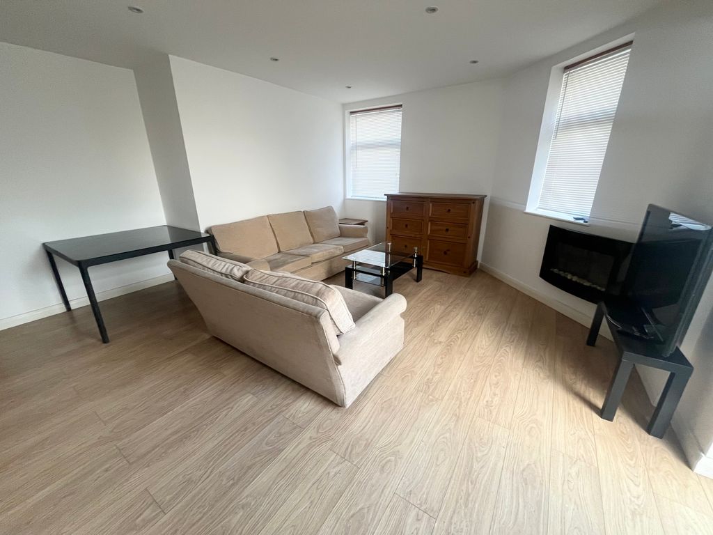 Property photo 2 of 5