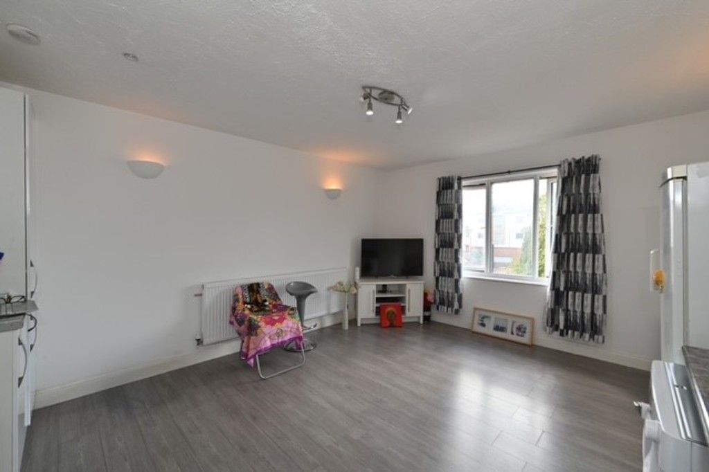 Property photo 2 of 7
