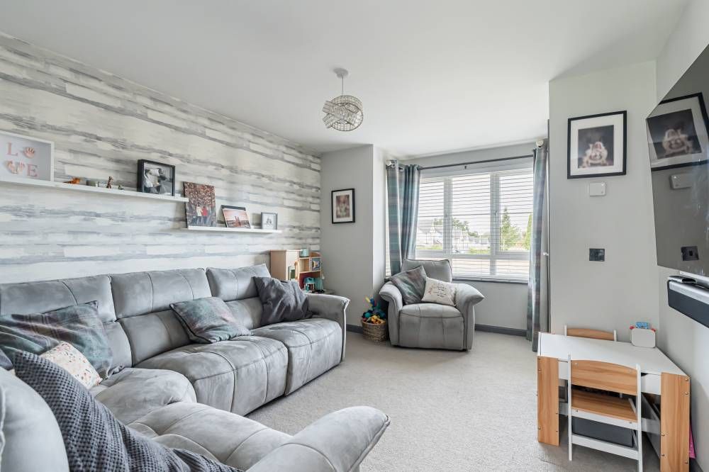 Property photo 2 of 22