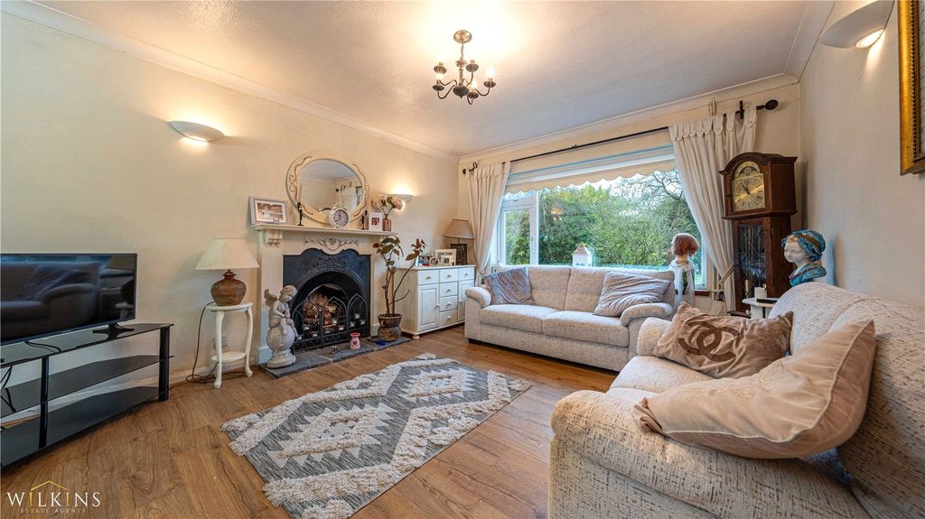 Property photo 3 of 33 Picture No. 14