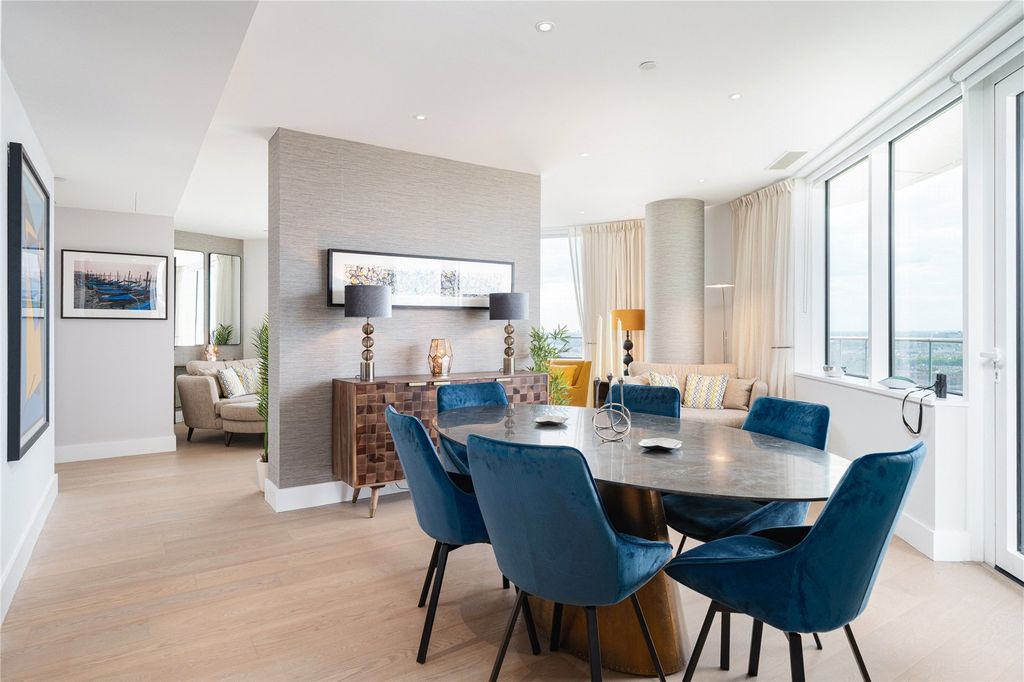 Property photo 3 of 21 Reception Room