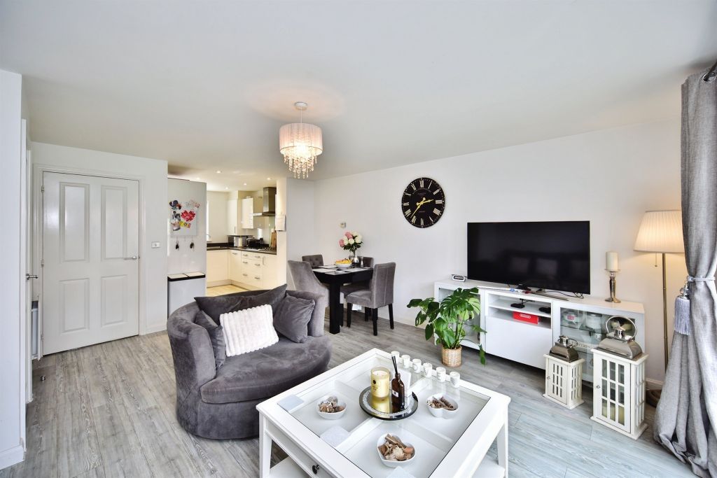 Property photo 3 of 14