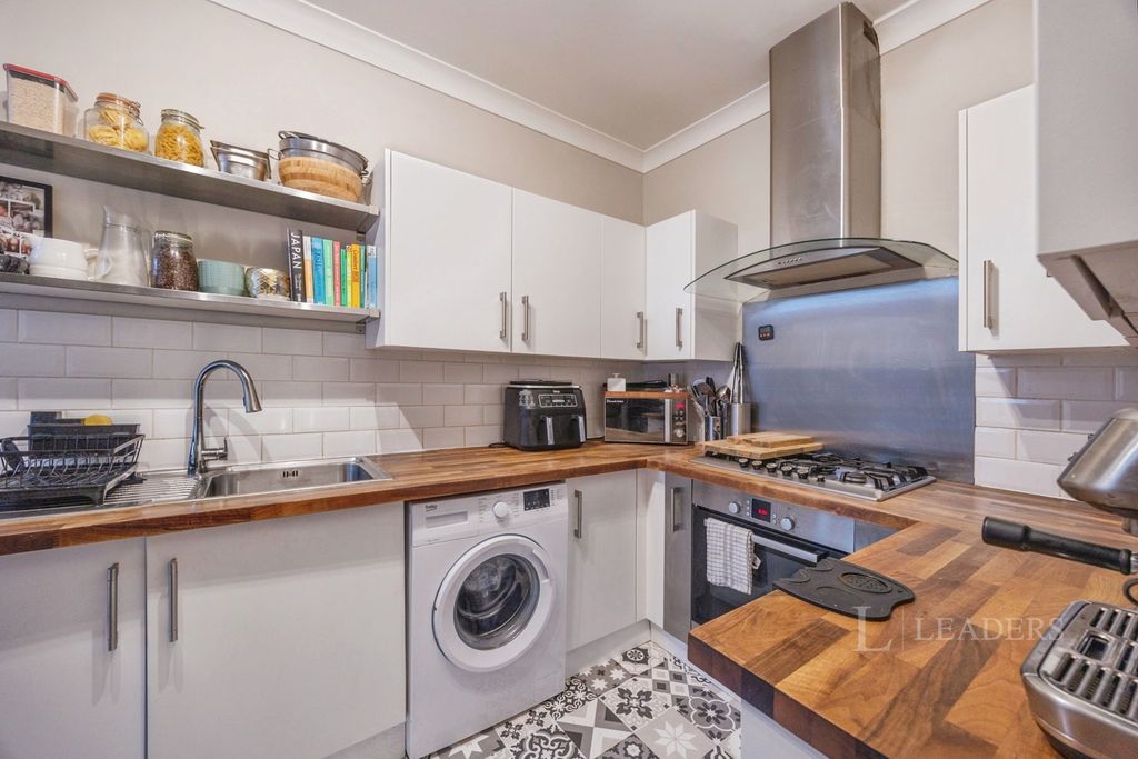 Property photo 3 of 16 Pbox-Img.Jpg