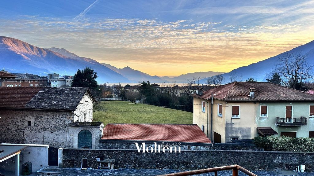 Property photo 2 of 11