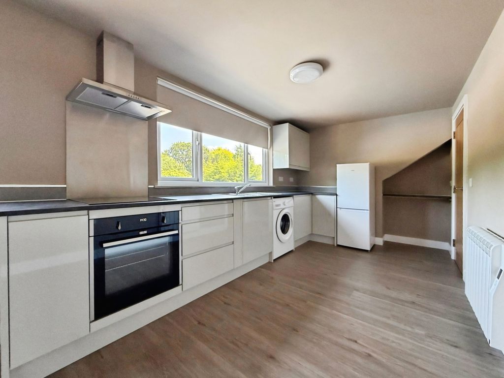 Property photo 3 of 9 Pbox-Img.Jpg