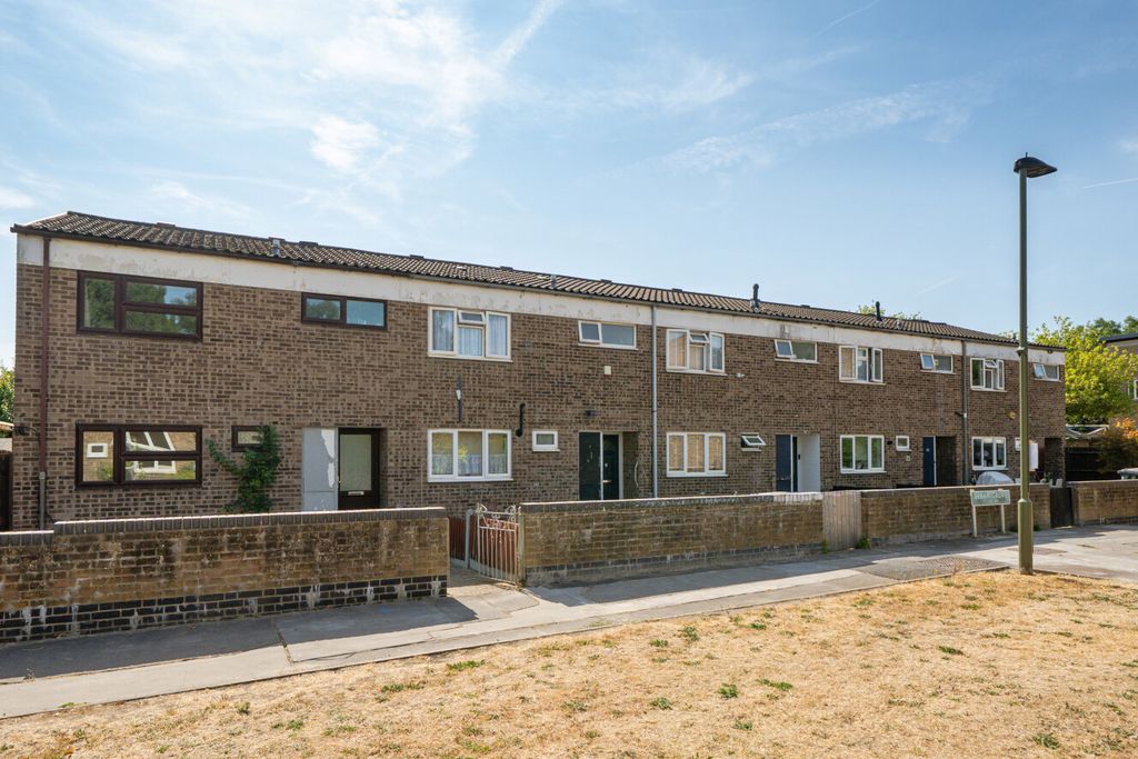 Property photo 1 of 15 1500572-1-6A705F2...