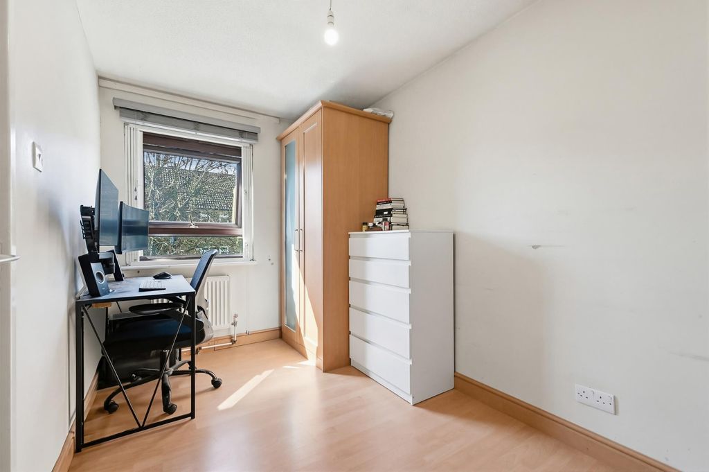 Additional image 9 of 3 bed end terrace house for saleLambert Lodge, Layton Road TW8