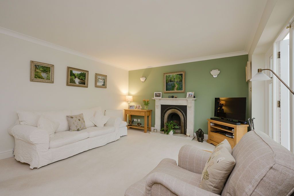 Property photo 2 of 22