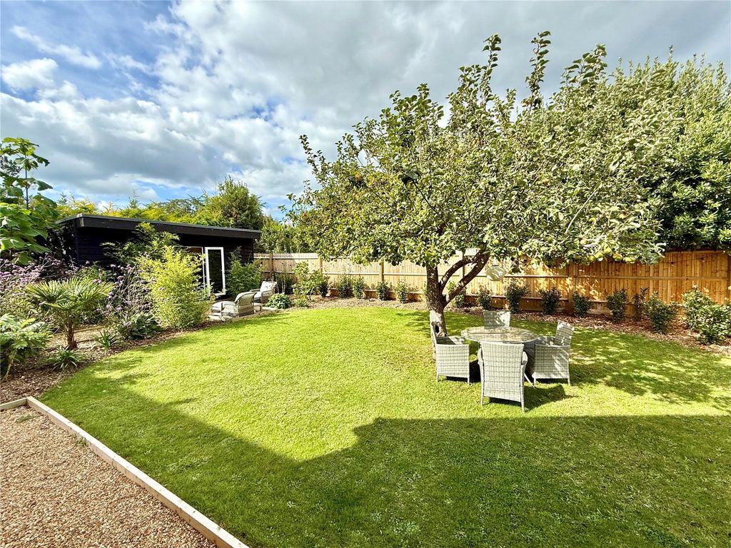 Property photo 3 of 15 Picture No. 05