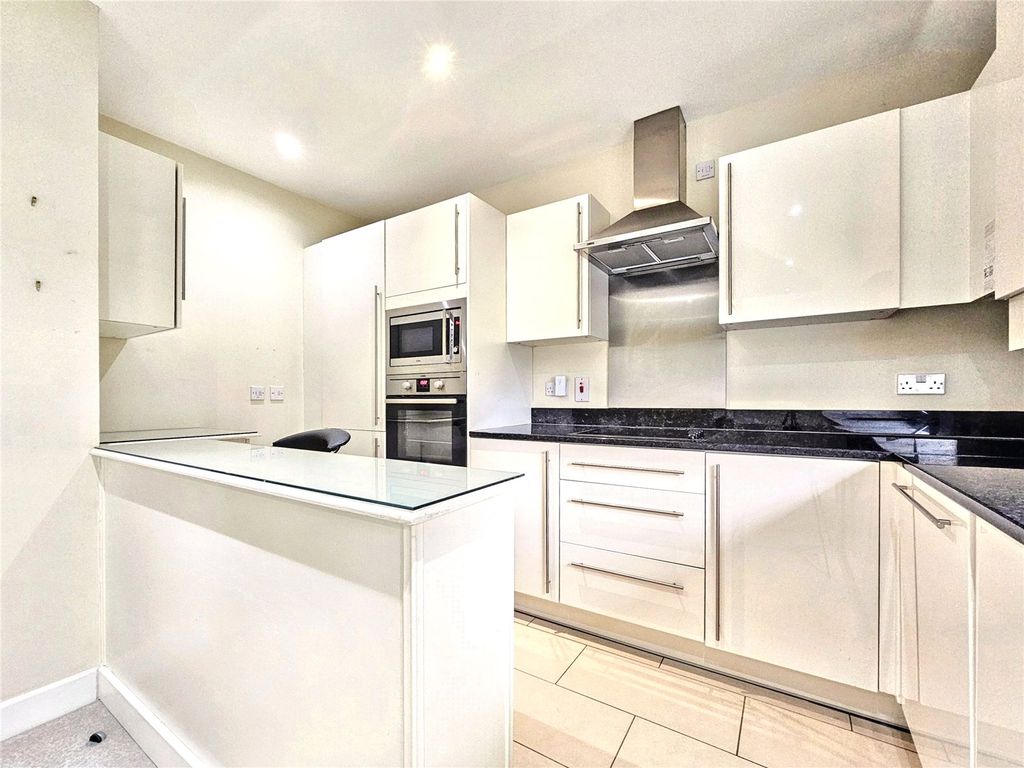 Property photo 2 of 15 Living/Kitchen Room