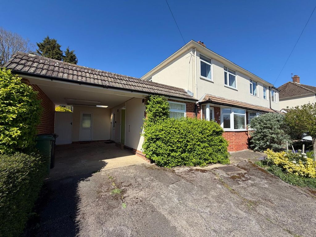 Property photo 2 of 21