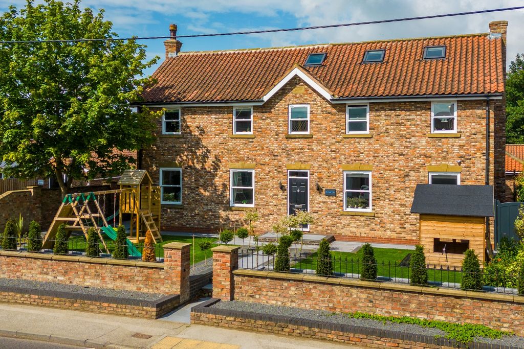 Property photo 1 of 31 Dji_0562-Hdr 2