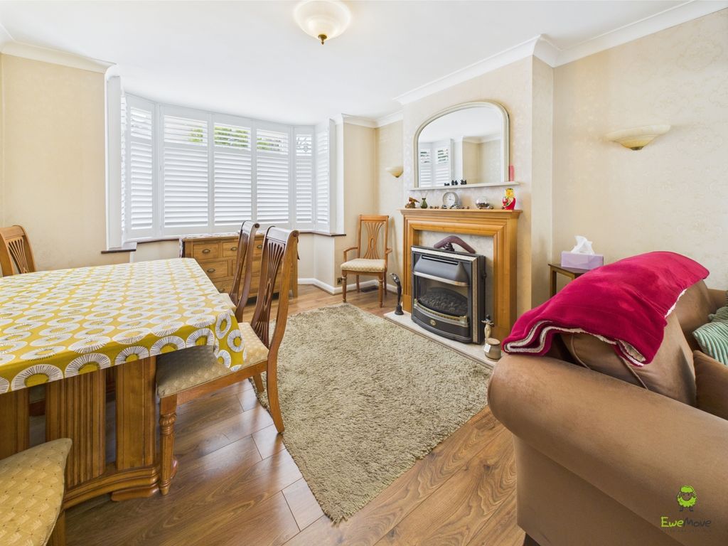 Property photo 2 of 18 Presented By Clinton Crawford - Ewemove Bexley And