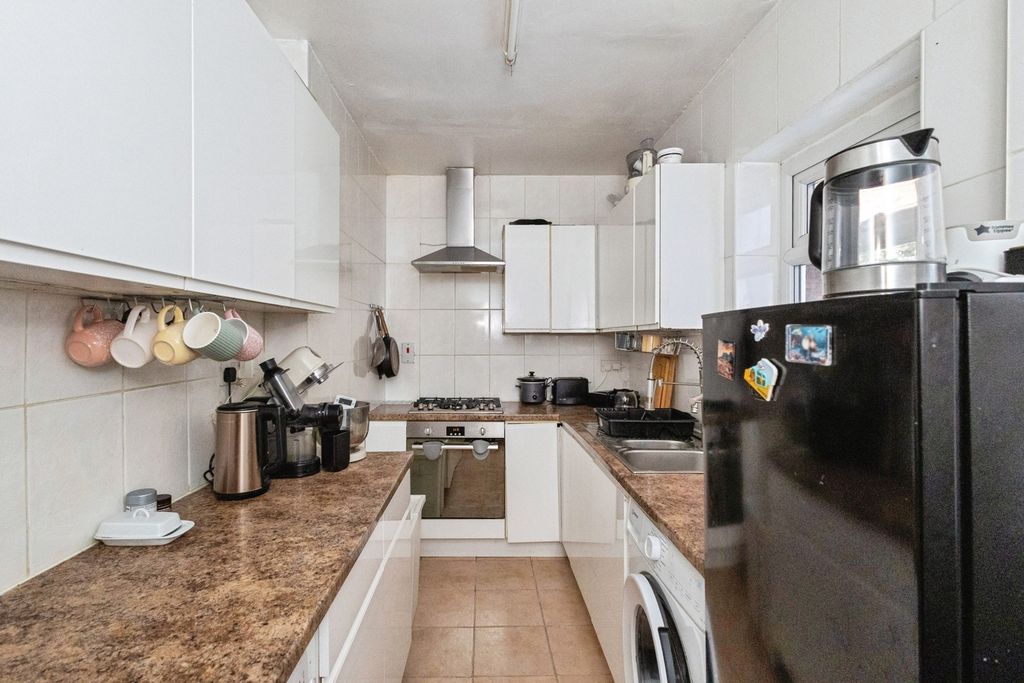 Property photo 3 of 16 Pbox-Img.Jpg
