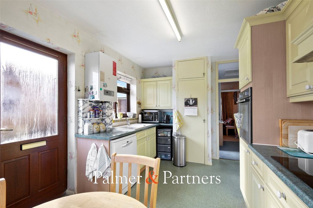 Property photo 3 of 15 Picture No. 11