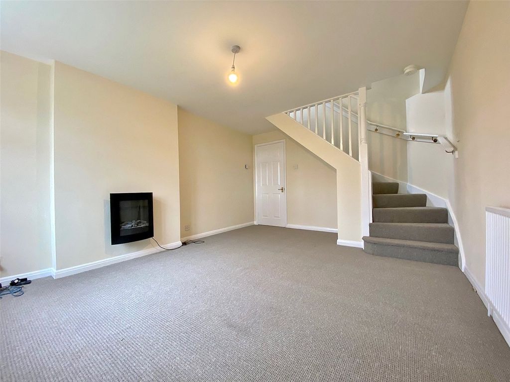 Property photo 2 of 8 Living Room