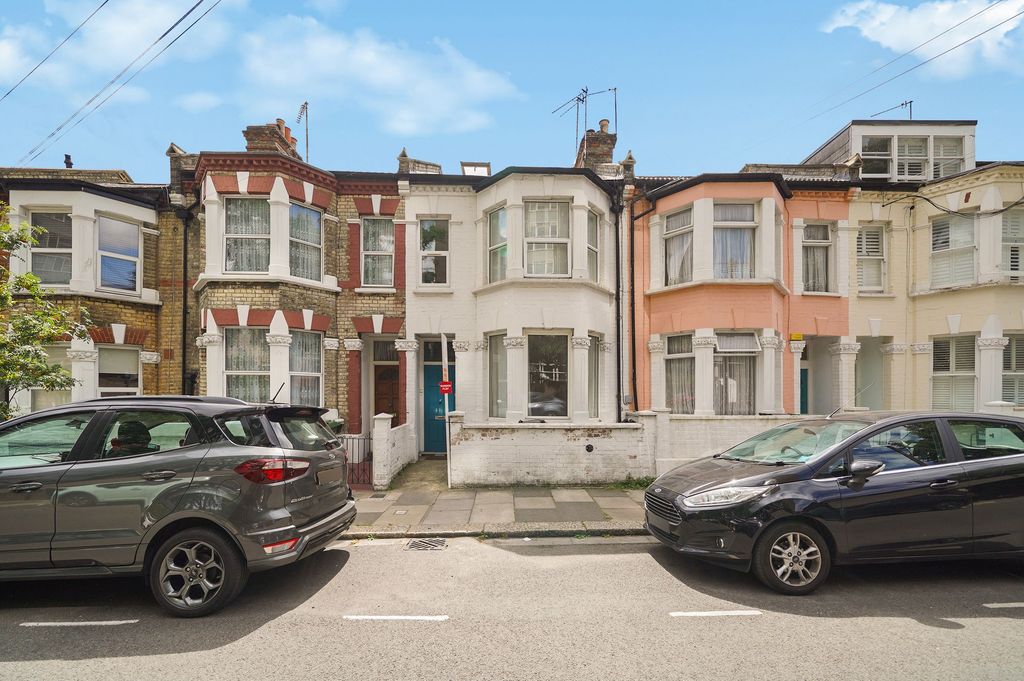 Property photo 1 of 7