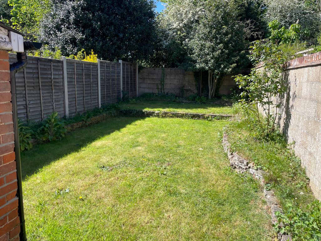 Property photo 3 of 20 Garden