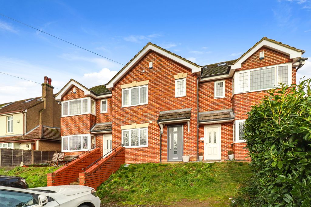 Property photo 1 of 27