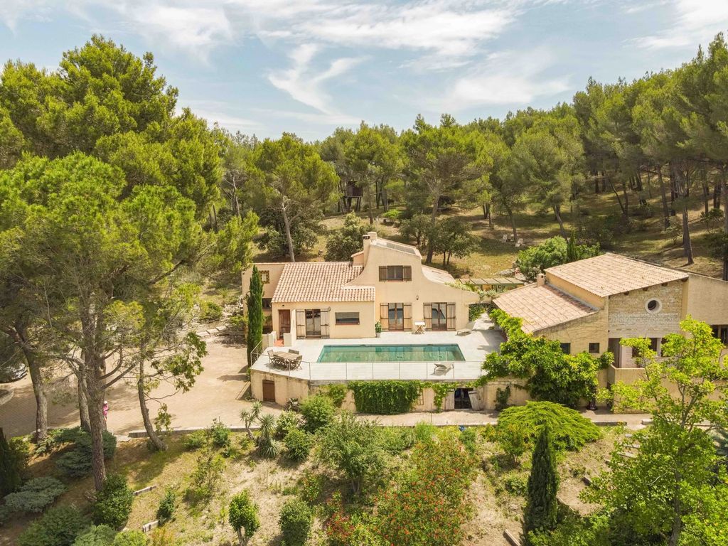 Property photo 1 of 24