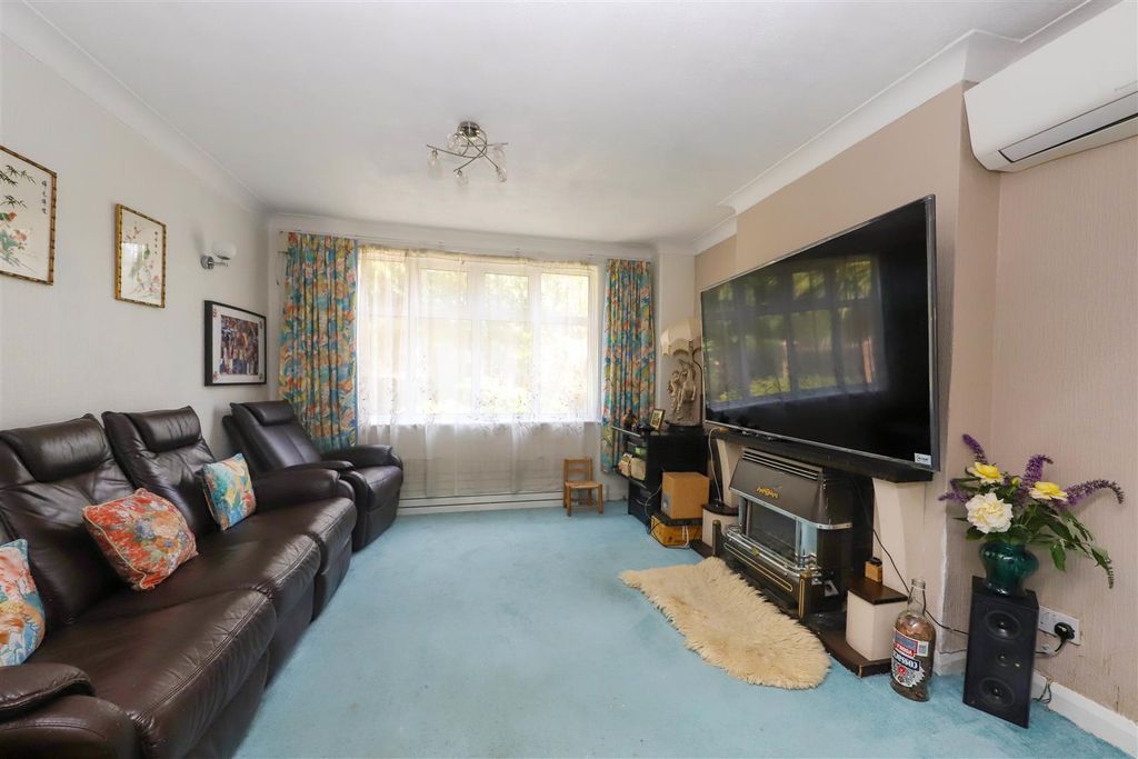 Property photo 3 of 12 Living Room