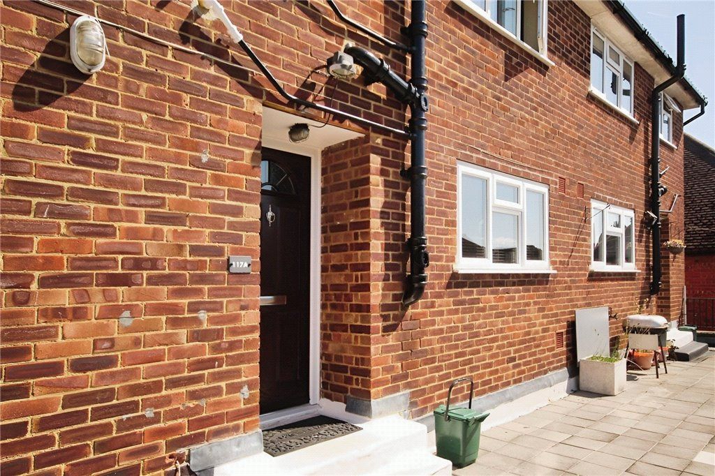 Property photo 1 of 9 External