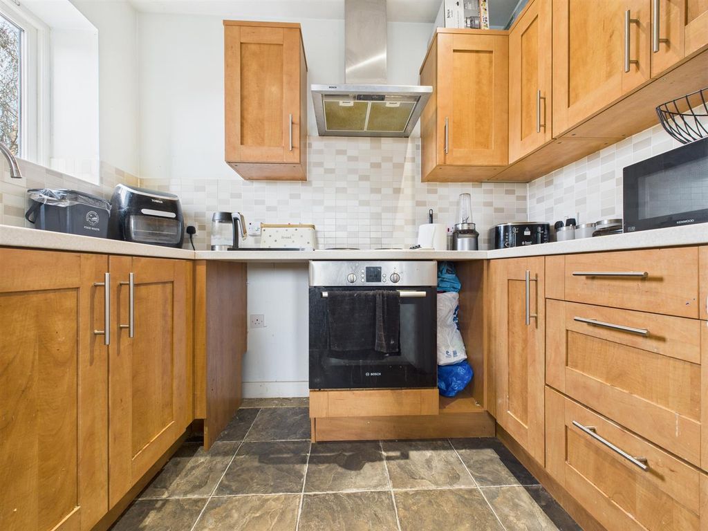 Property photo 2 of 6 Cam02435G0-Pr0100-Still004.Jpg