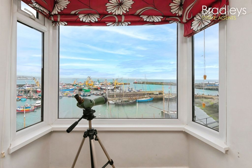 Property photo 1 of 22 Pbox-Img.Jpg