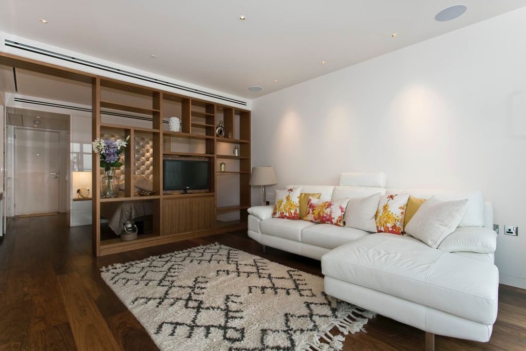 Property photo 2 of 13 Jllre - 2709 The ...