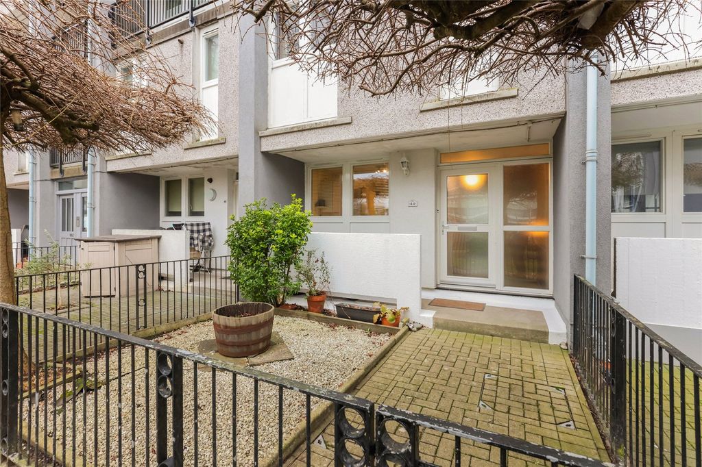 Property photo 1 of 22 Picture No. 08