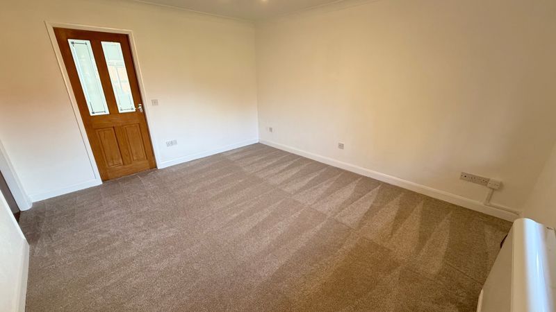 Property photo 3 of 10 Photo 8