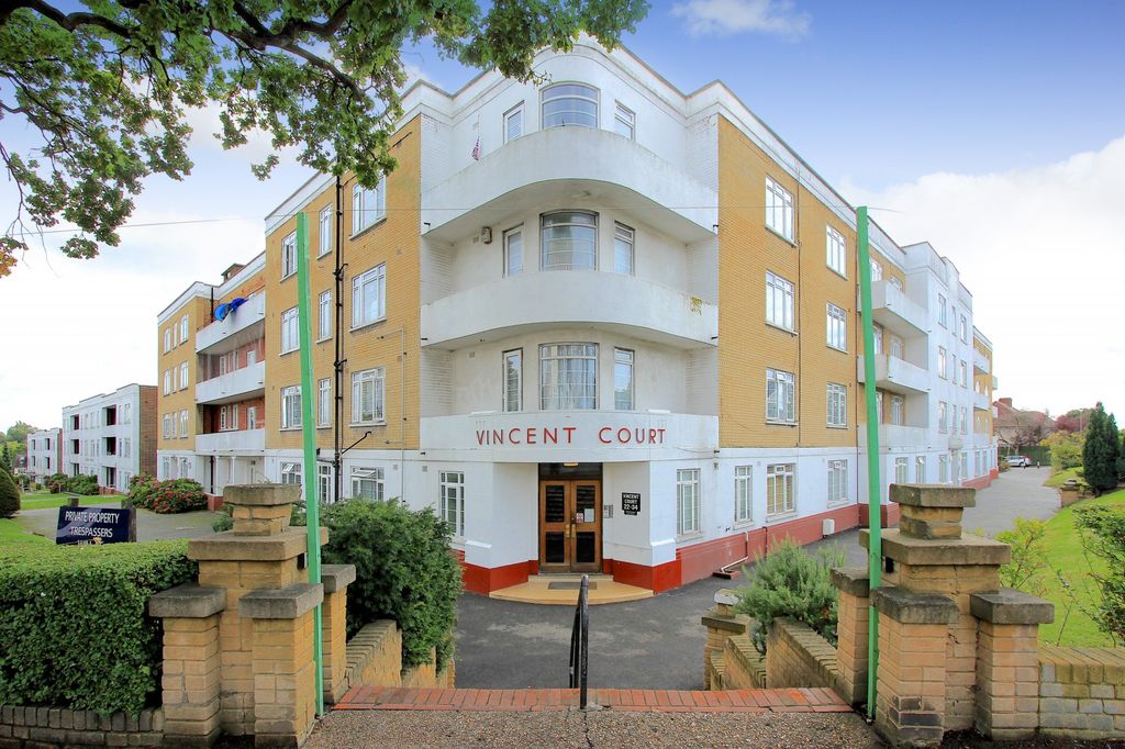 Property photo 1 of 4 (Main)