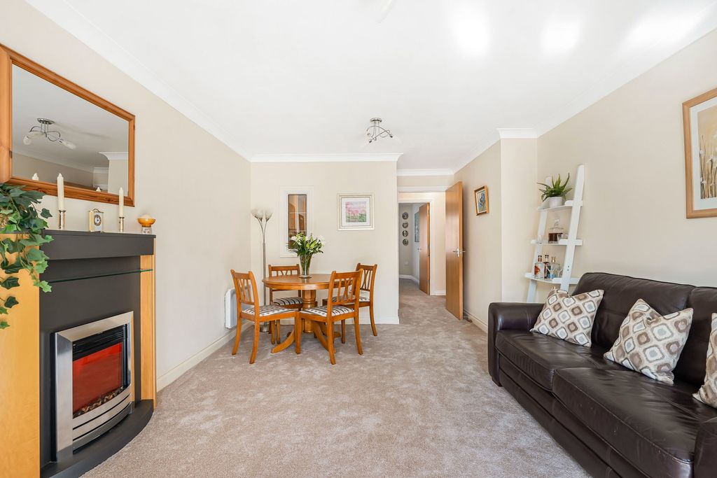Property photo 2 of 13