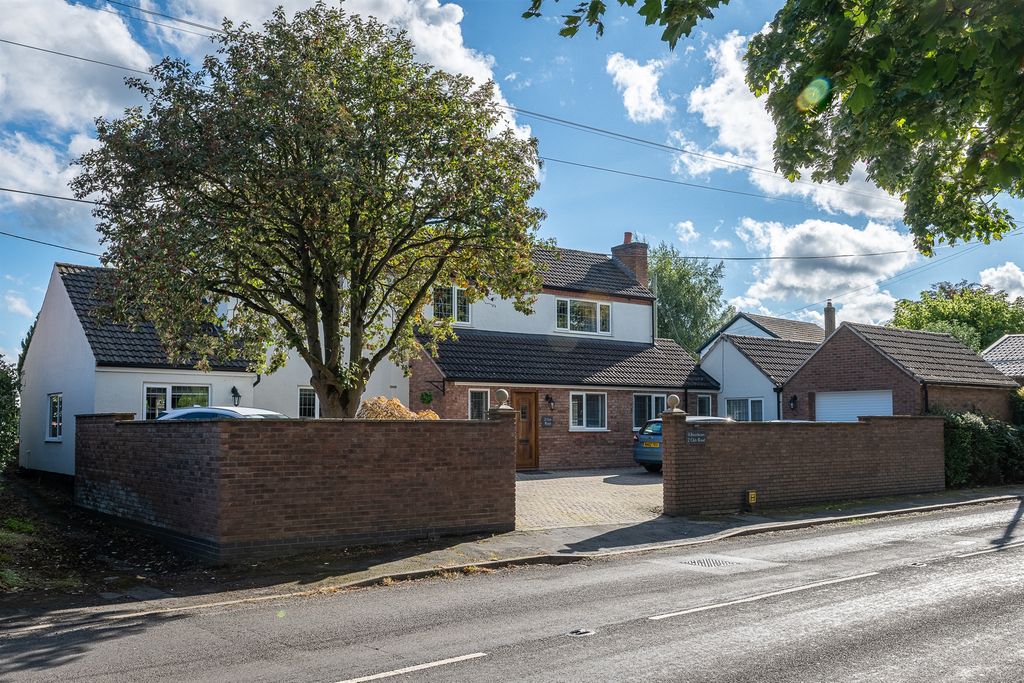 Property photo 1 of 29