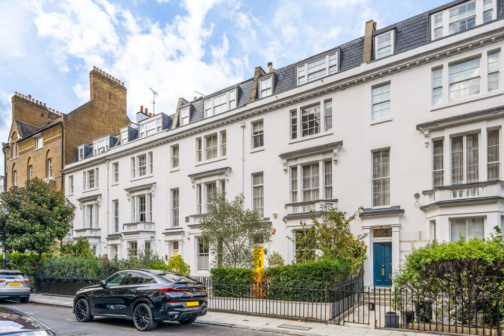 Property photo 3 of 13