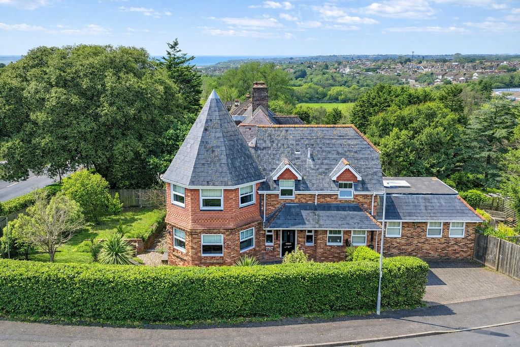 Property photo 1 of 46 2Bbde1d2-Bc8c-4188-Bea3-Ca84F2A85B1B.Png