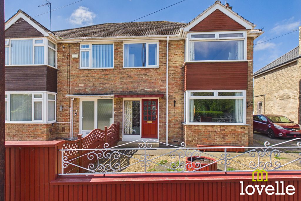 Property photo 1 of 21