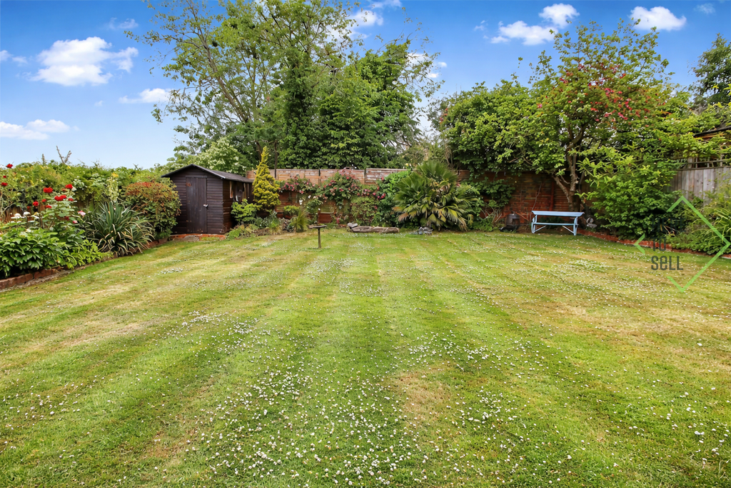 Property photo 1 of 22 Oak Ave En2 (7)