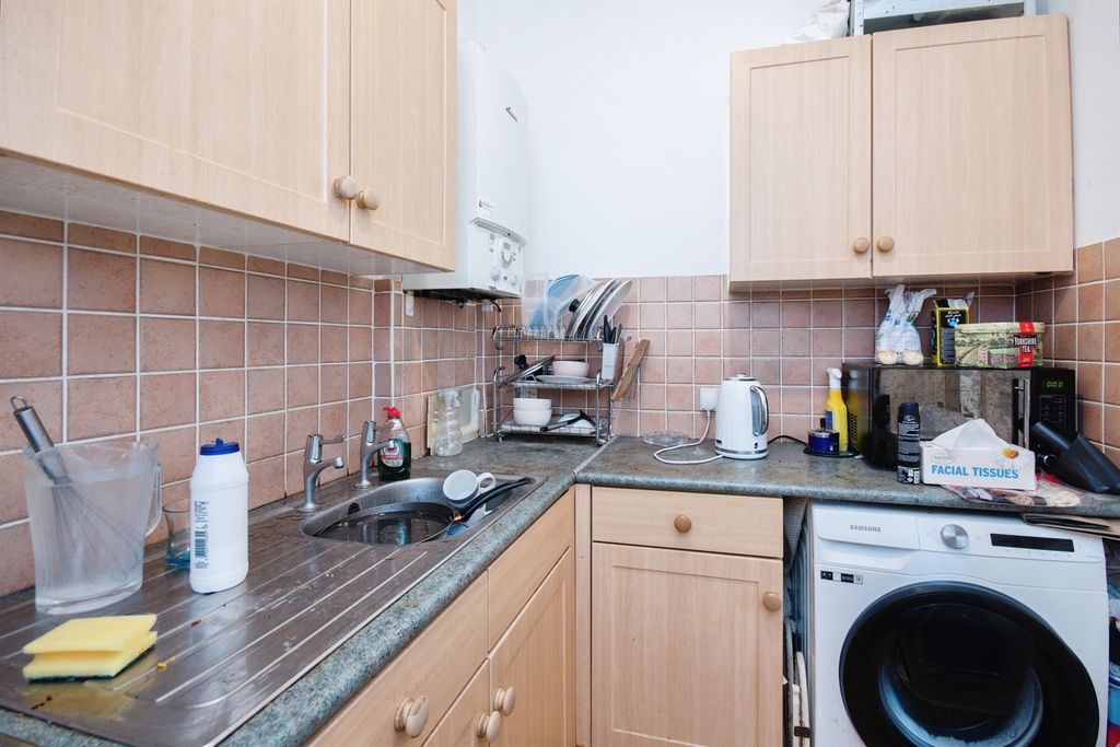 Property photo 3 of 15